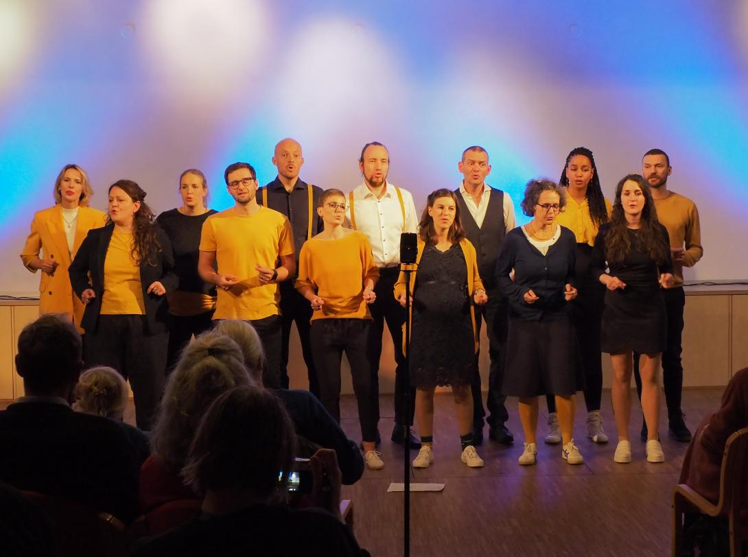 Gruppenbild des Chores beim Herbstkonzert 2024